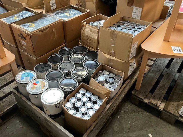 Pallet verf - afbeelding 1 van  8