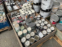 Pallet verf - afbeelding 1 van  7