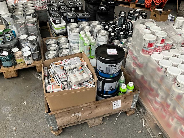 Pallet verf - afbeelding 1 van  12
