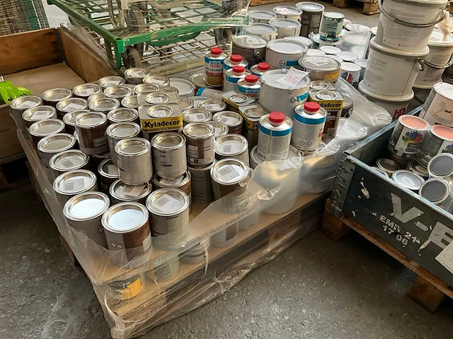 Pallet verf - afbeelding 1 van  7