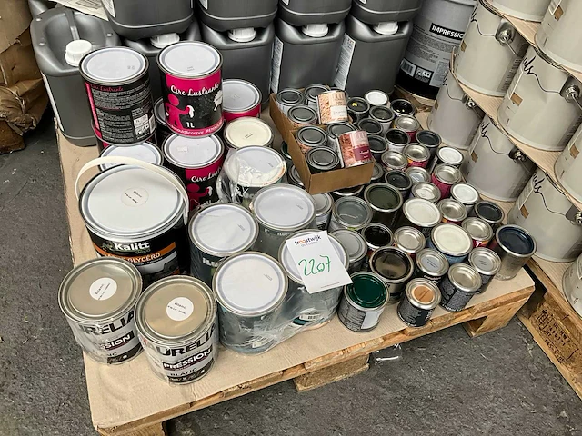 Pallet verf - afbeelding 1 van  4