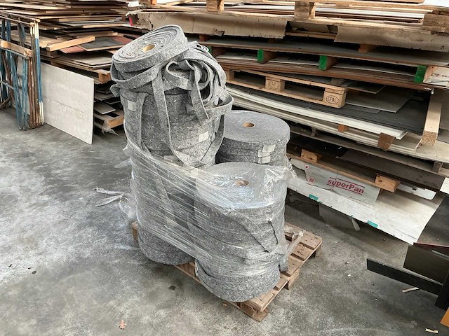 Pallet vilt - afbeelding 1 van  3