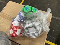 Pallet voetballen maat 5 - afbeelding 1 van  9