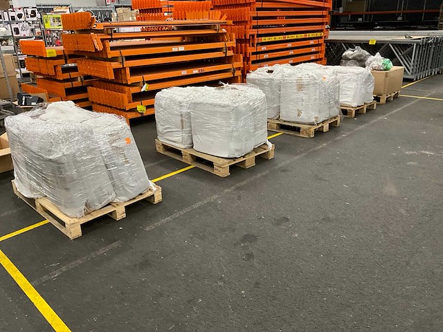 Pallet voetballen maat 5 - afbeelding 3 van  9