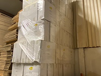 Pallet vol dozen a 1000 deksels t.b.v. koffiebekers - afbeelding 1 van  4