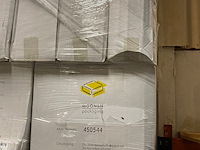 Pallet vol dozen a 1000 deksels t.b.v. koffiebekers - afbeelding 2 van  4