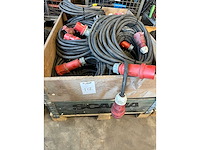 Pallet vol met partij 32a & 63a krachtstroom kabels - afbeelding 1 van  2