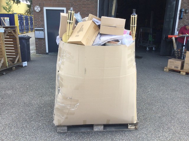 Pallet vol tuin- en huishoudelijke artikelen ed - afbeelding 1 van  5