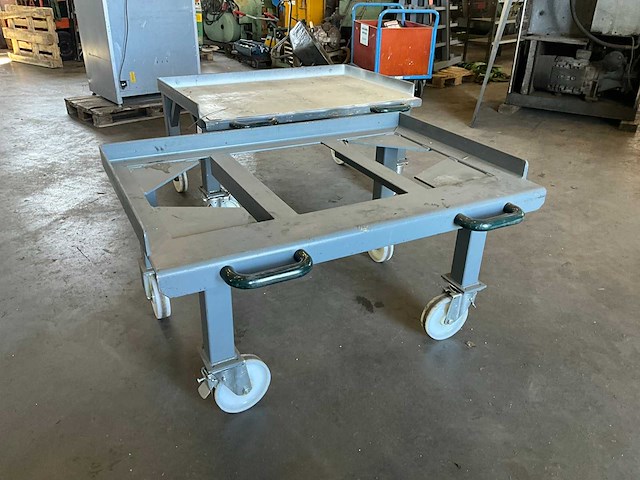 Pallet wagen (2x) - afbeelding 1 van  7