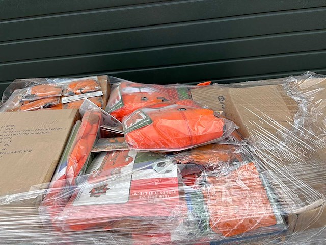 Pallet wk artikelen oranje - afbeelding 1 van  2