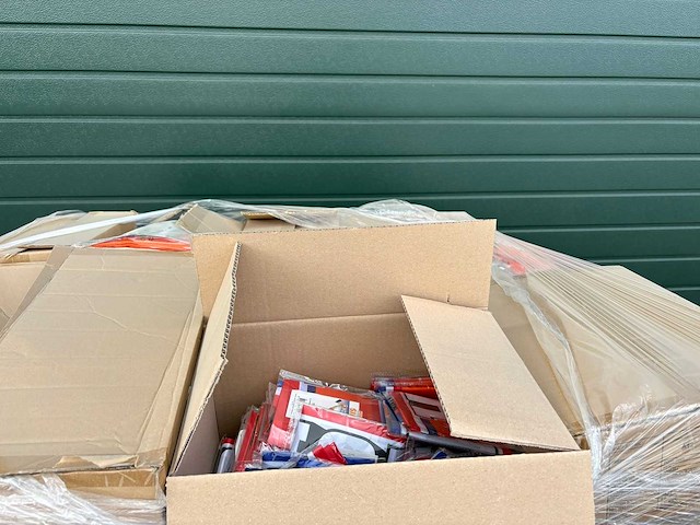 Pallet wk artikelen oranje - afbeelding 3 van  3