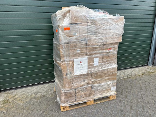 Pallet wk artikelen oranje - afbeelding 1 van  3