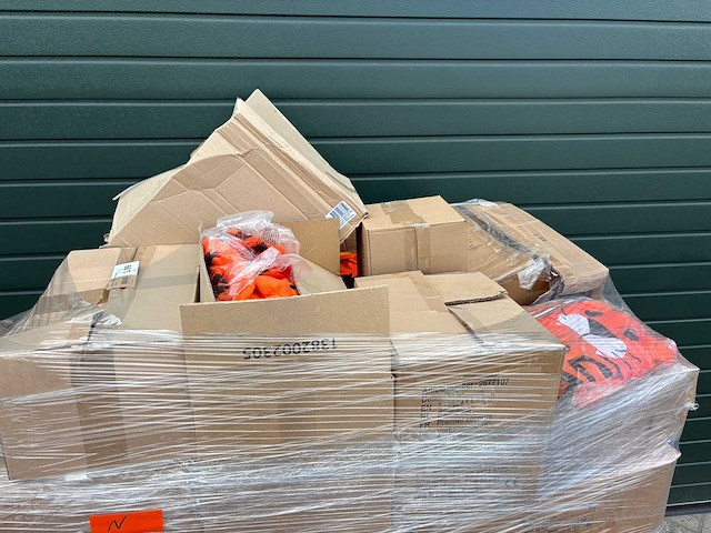 Pallet wk artikelen oranje - afbeelding 3 van  3