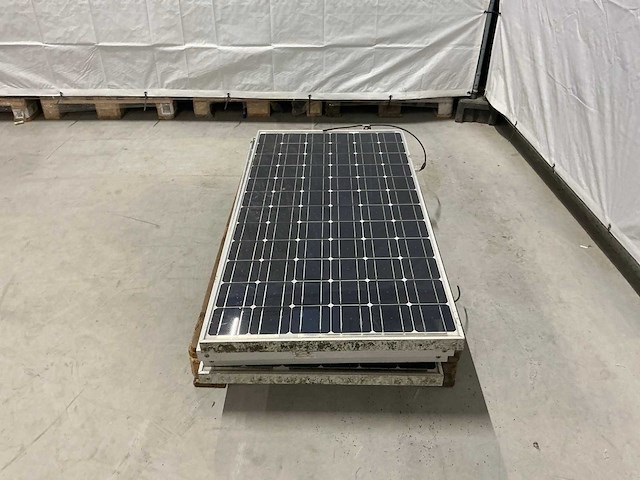 Pallet zonnepanelen (4x) - afbeelding 3 van  3