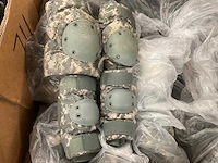 Palletbox knee and elbow pad set - afbeelding 1 van  3