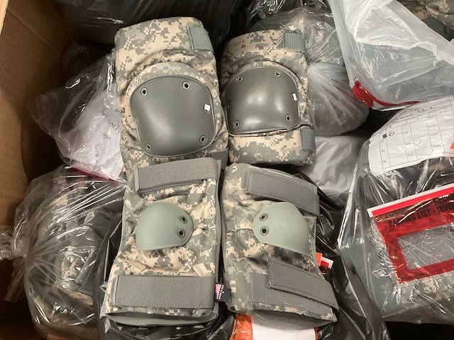 Palletbox knee and elbow pad set - afbeelding 1 van  3