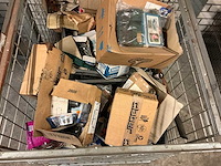 Palletbox met diverse gereedschap toebehoren - afbeelding 2 van  3