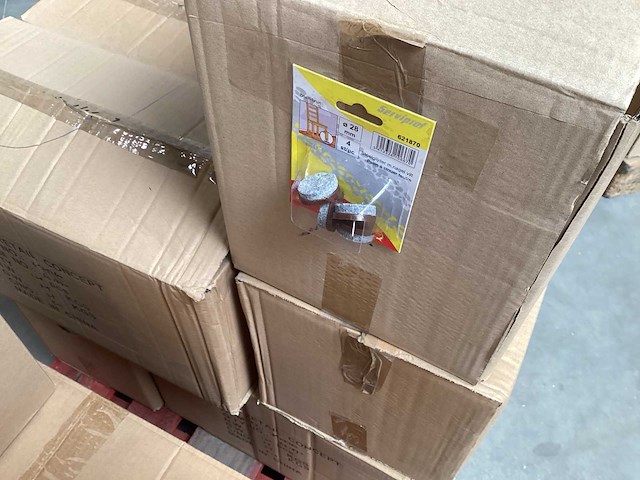 Palletdeal diverse bevestigingsmaterialen - afbeelding 2 van  4