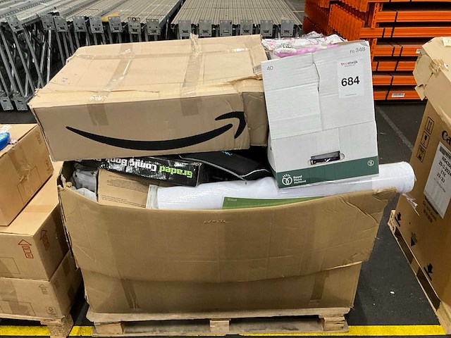 Palletdoos met retourgoederen - afbeelding 1 van  6