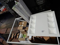 Palletkooi met diverse verlichting, philips/osram - afbeelding 1 van  10