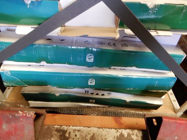 Palletkooi met diverse verlichting, philips/osram - afbeelding 8 van  10