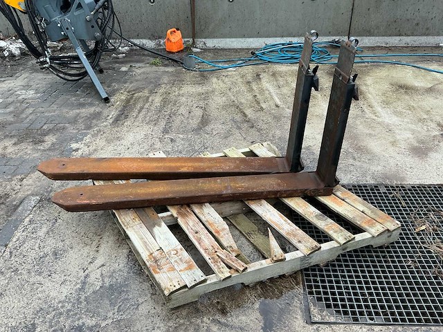 Palletlepels hydraulisch uitschuifbaar. - afbeelding 1 van  8