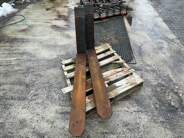 Palletlepels hydraulisch uitschuifbaar. - afbeelding 2 van  8