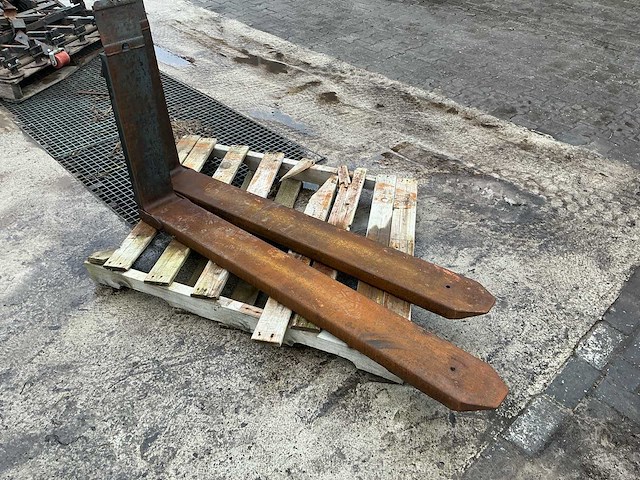 Palletlepels hydraulisch uitschuifbaar. - afbeelding 3 van  8