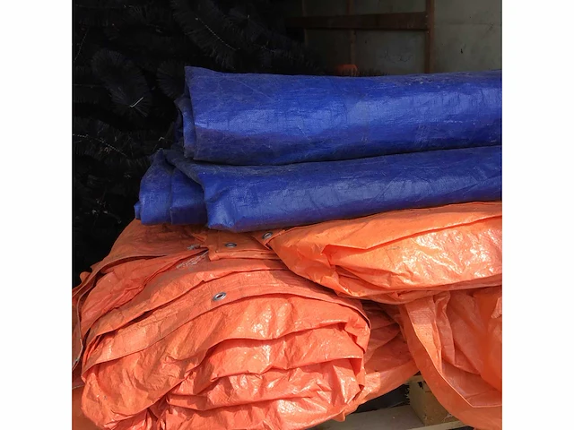 Pallets afdfekmateriaal (2x) - afbeelding 1 van  4