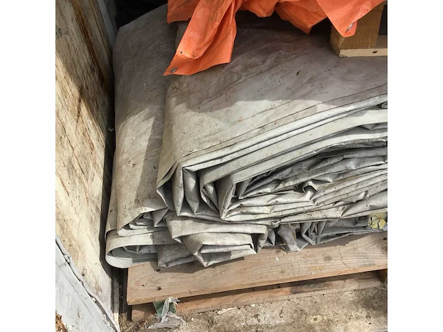 Pallets afdfekmateriaal (2x) - afbeelding 2 van  4