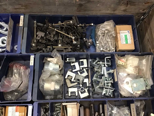 Pallets bevestigingsmateriaal en diversen (2x) - afbeelding 4 van  13