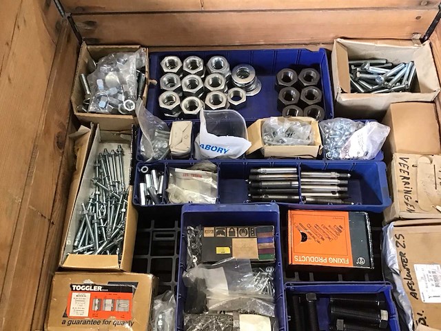 Pallets bevestigingsmaterialen (6x) - afbeelding 3 van  46