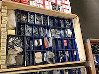 Pallets bevestigingsmaterialen (6x) - afbeelding 11 van  46