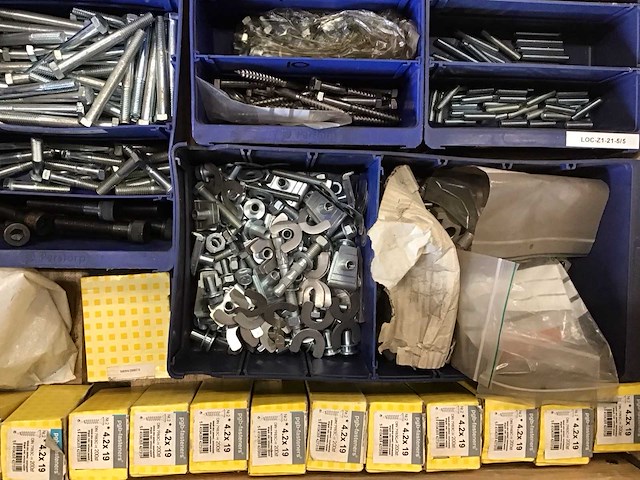 Pallets bevestigingsmaterialen (6x) - afbeelding 14 van  46