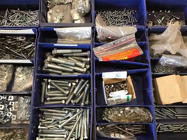 Pallets bevestigingsmaterialen (6x) - afbeelding 16 van  46