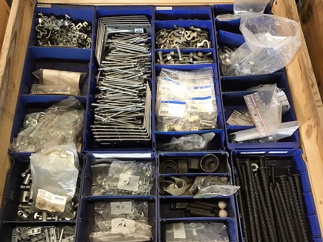 Pallets bevestigingsmaterialen (6x) - afbeelding 18 van  46