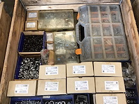 Pallets bevestigingsmaterialen (6x) - afbeelding 21 van  46