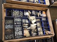 Pallets bevestigingsmaterialen (6x) - afbeelding 32 van  46