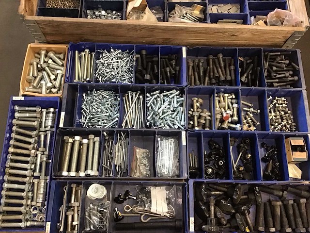 Pallets bevestigingsmaterialen (6x) - afbeelding 37 van  46