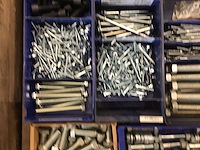 Pallets bevestigingsmaterialen (6x) - afbeelding 39 van  46