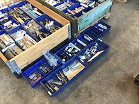 Pallets bevestigingsmaterialen en diversen (4x) - afbeelding 16 van  23
