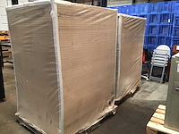 Pallets brandvertragende platen (2x) ( totaal 130 stuks) - afbeelding 1 van  2