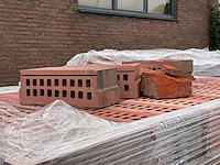 Pallets diverse bakstenen (16x) - afbeelding 3 van  12