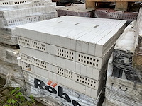 Pallets diverse bakstenen (16x) - afbeelding 6 van  12