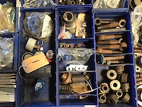 Pallets diverse industriële onderdelen (2x) - afbeelding 4 van  10