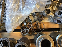Pallets diverse industriële onderdelen (8x) - afbeelding 9 van  39