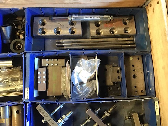 Pallets diverse industriële onderdelen (8x) - afbeelding 22 van  39
