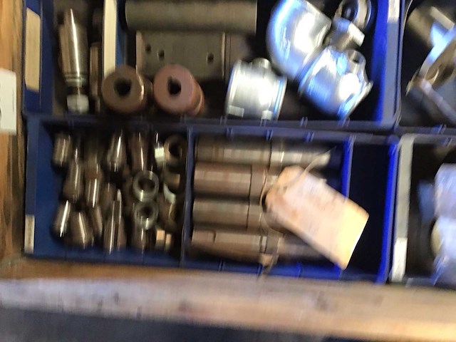 Pallets diverse industriële onderdelen (8x) - afbeelding 37 van  39