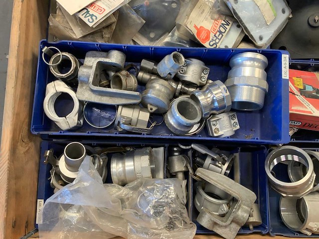 Pallets diverse koppelingen (2x) - afbeelding 2 van  10