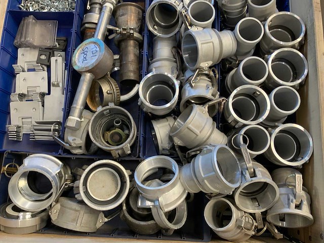 Pallets diverse koppelingen (2x) - afbeelding 8 van  10